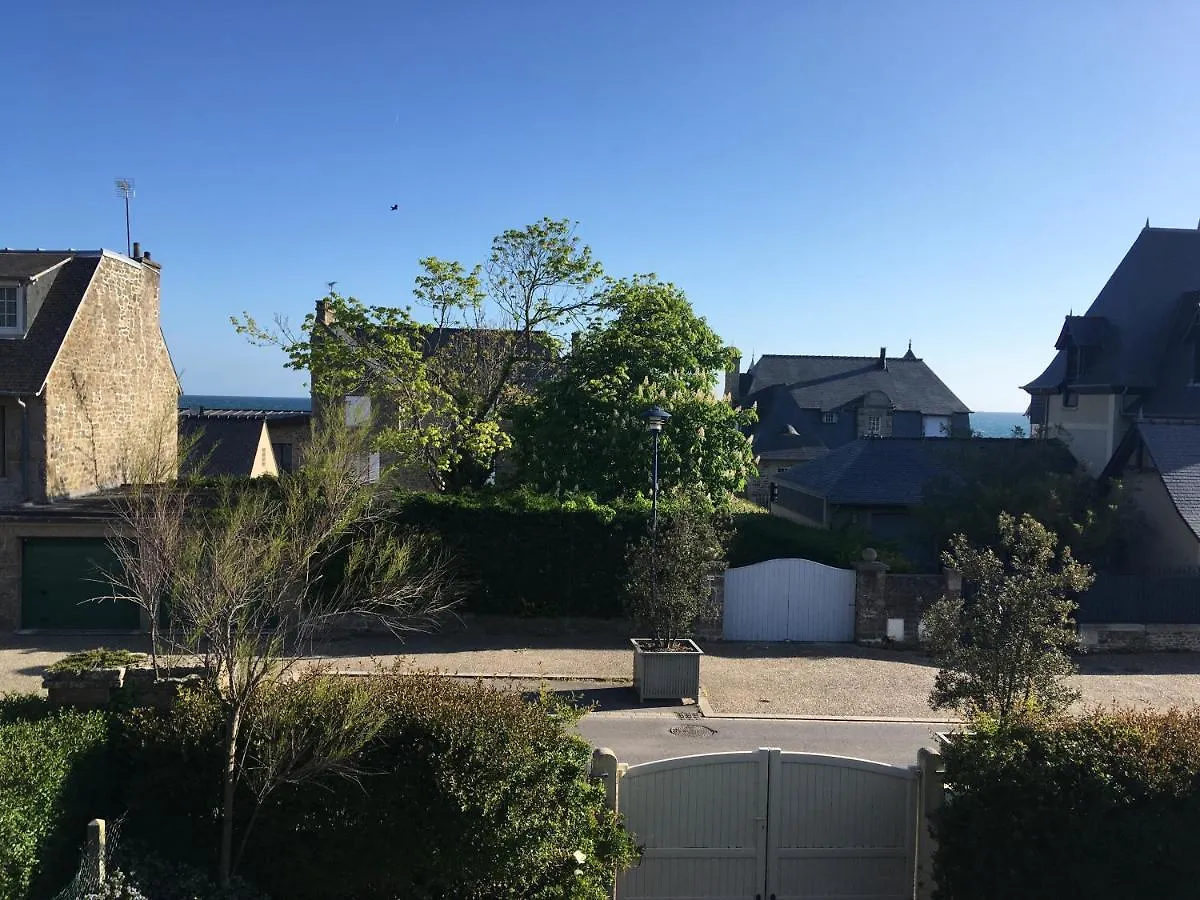La Maison Des Couleurs Saint-Lunaire 0*,
