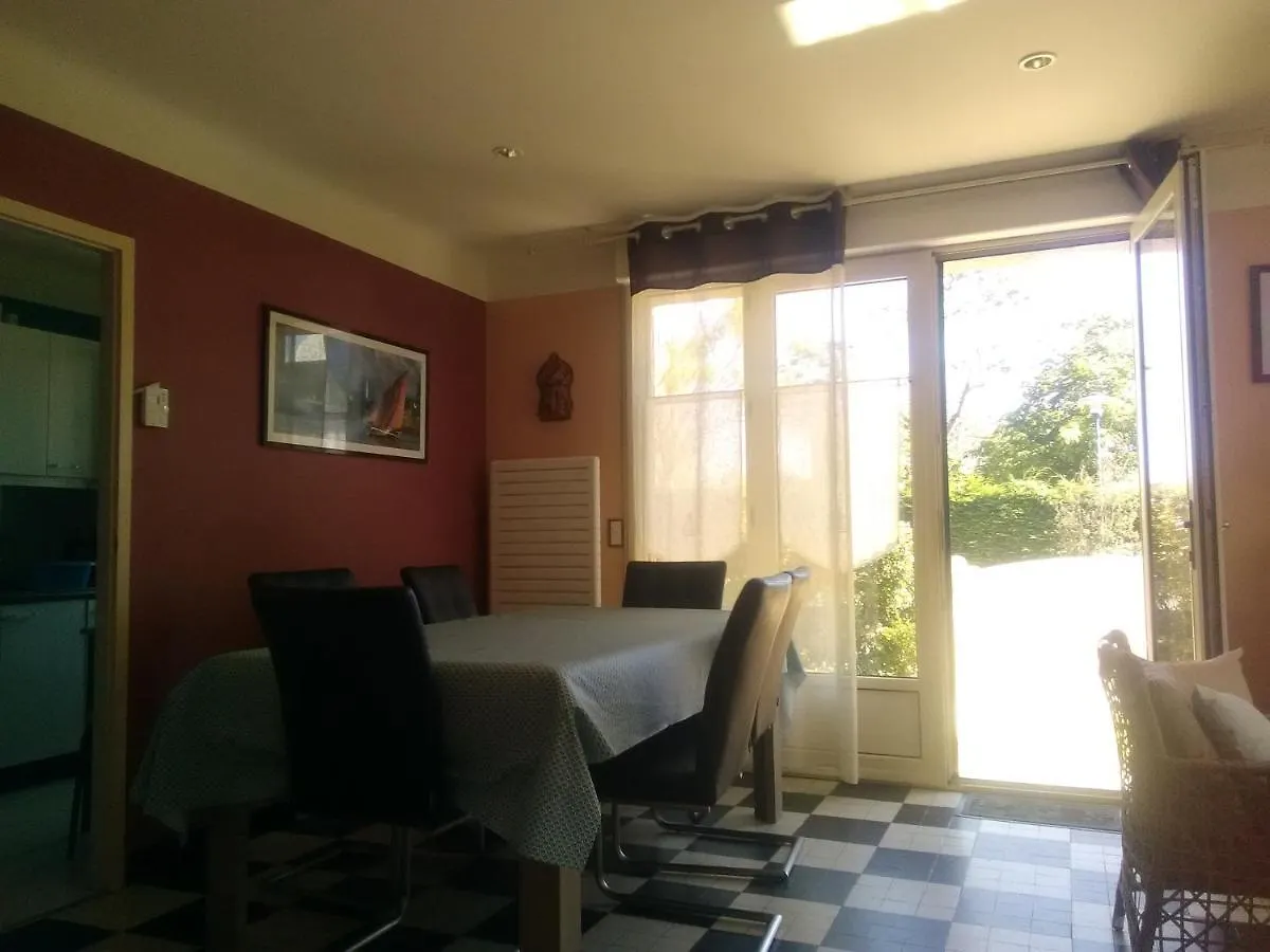 La Maison Des Couleurs Saint-Lunaire 0*,